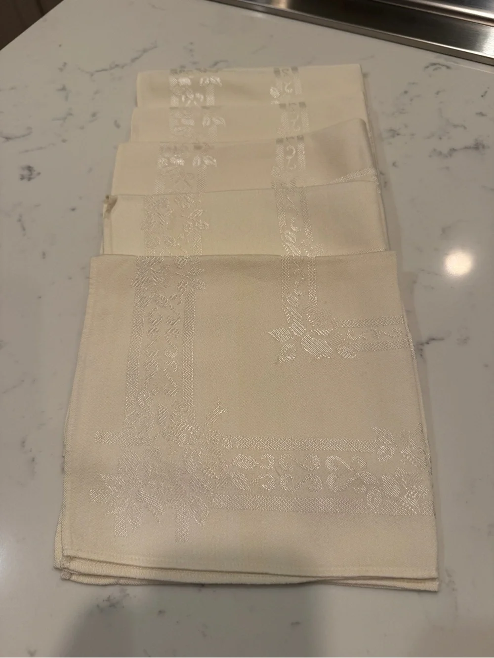 Vintage Ivory Damask Cloth Napkins Floral Scroll Set of 5   14”